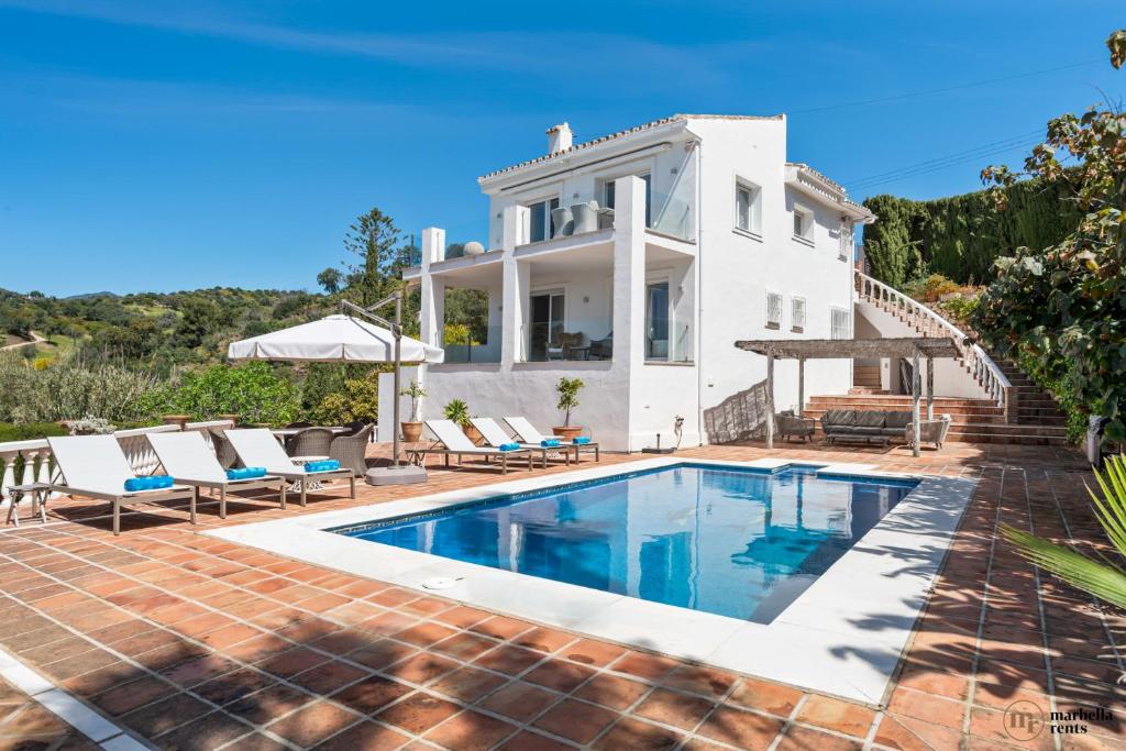 Villa Vista Royale Ref #100