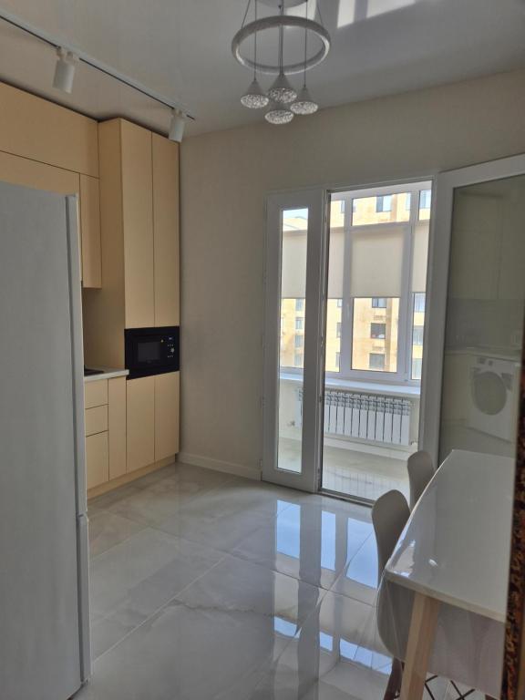 Nhà bếp/bếp nhỏ tại ЖК Аягоз