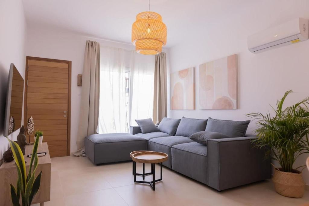 Bali-style One Bedroom Apt at Lighthouse Beach
