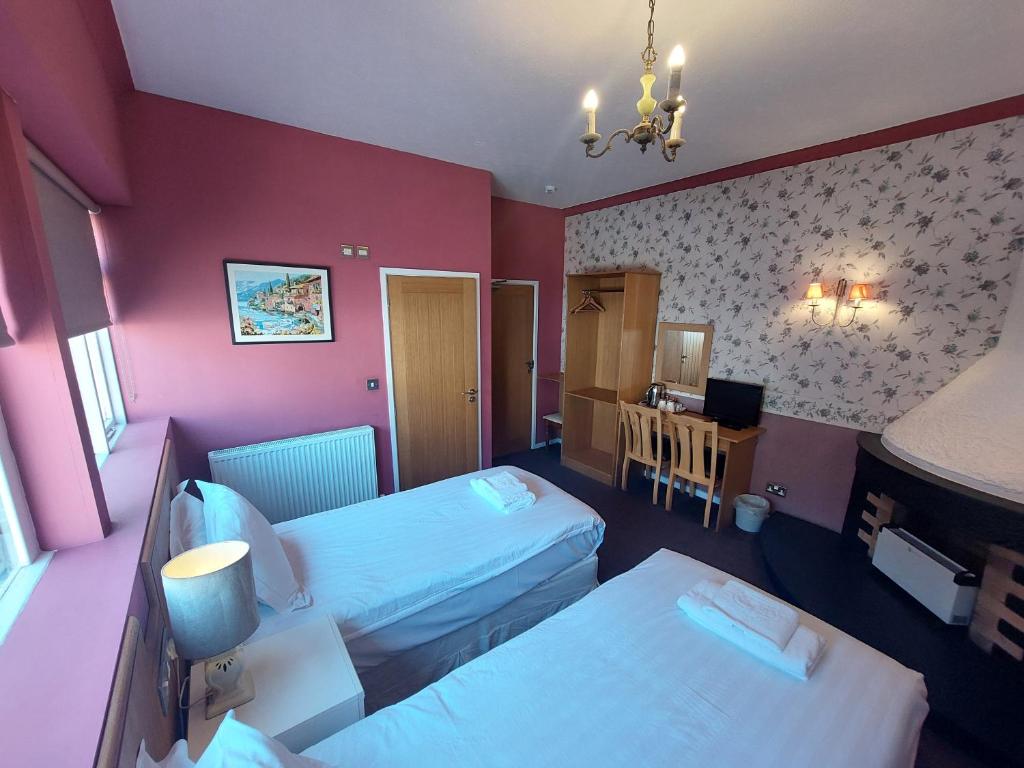 White Heather Hotel - Resim 16