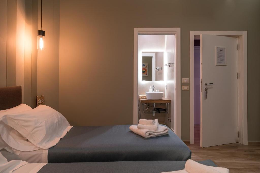 GOGO` Petit Hotel - Resim 22