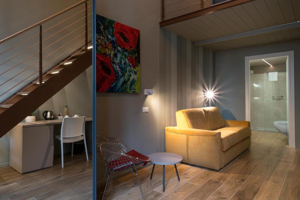 Posezení v ubytování GOGO` Petit Hotel