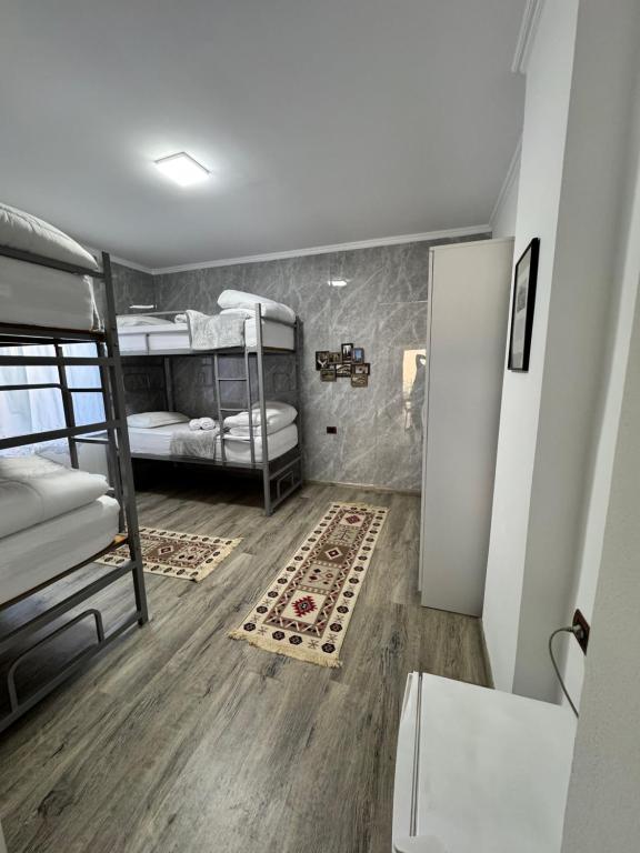 Postel nebo postele na pokoji v ubytování Hostel Leon