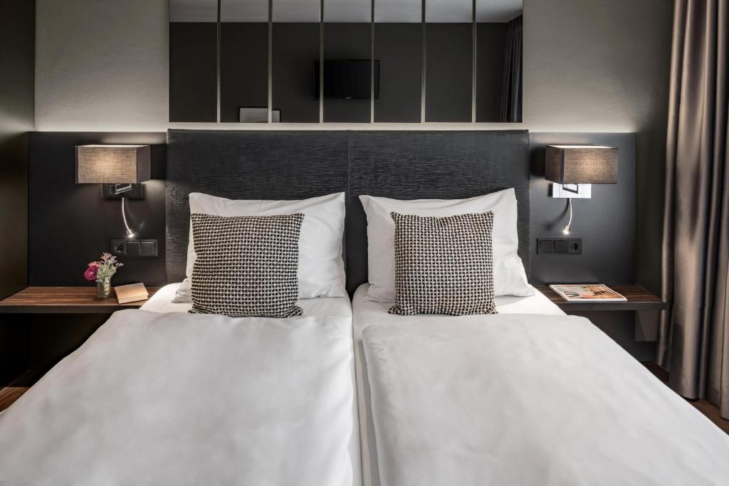 Hotel AMANO Düsseldorf - Resim 15