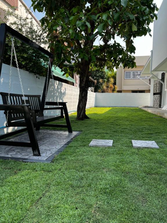 Κήπος έξω από το 5 beds private garden resort 452sqm Pet relax