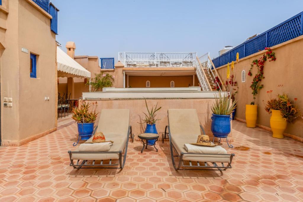 Balkón nebo terasa v ubytování RIAD AWINATI Location Privatisée ,piscine chauffée , beau Rooftop