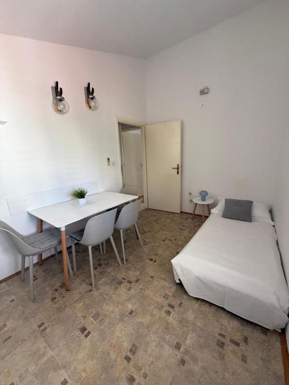 Postel nebo postele na pokoji v ubytování Apartments Olga 2