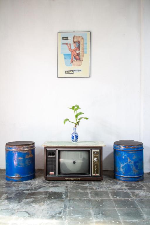Televisyen dan/atau pusat hiburan di Yogyakarta BnB Malioboro