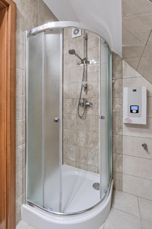 Kúpeľňa v ubytovaní Apartament Królewska 13 z jacuzzi Odkryj-Zakopane