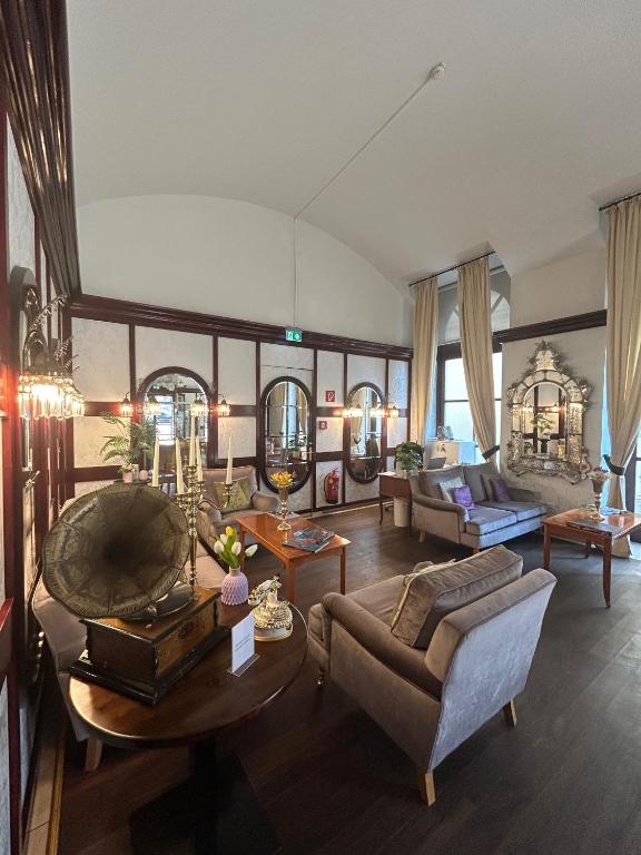 Hotel Am Schubertring - Resim 43