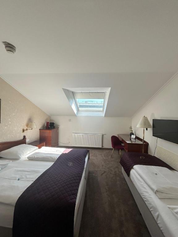 Hotel Am Schubertring - Resim 44