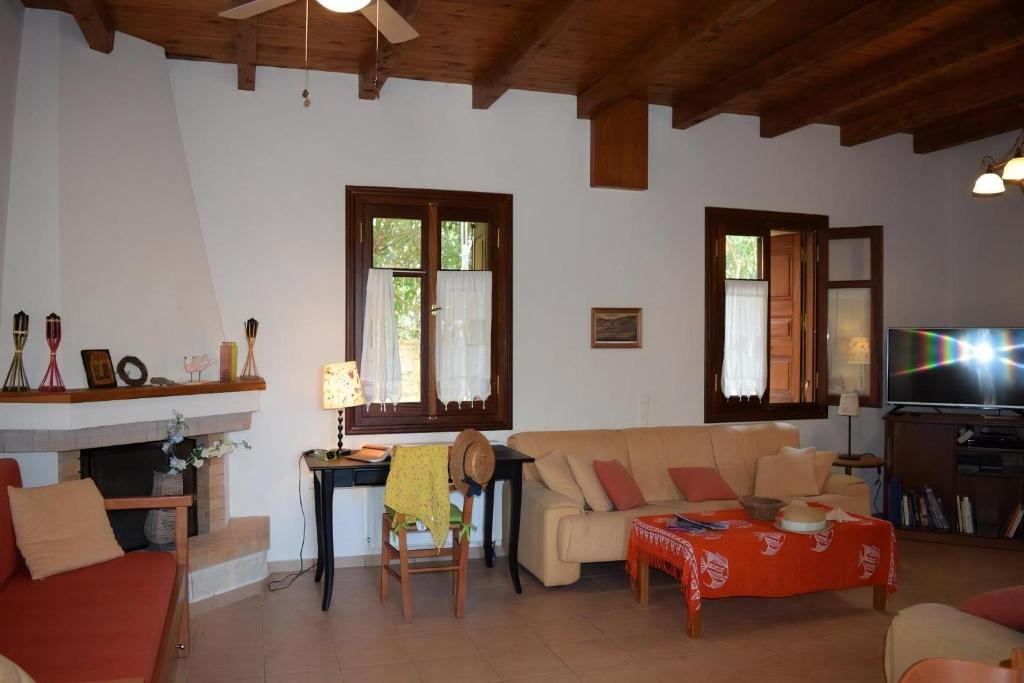 Khu vực ghế ngồi tại Premium Rethymno Villa 3 Bedrooms Villa Hinaki