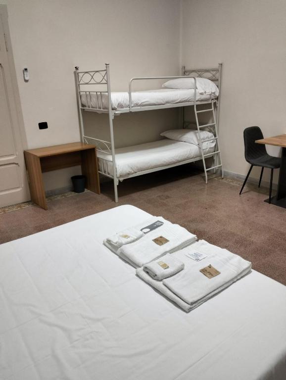 Hotel La Perla - Salle Quadruple Standard