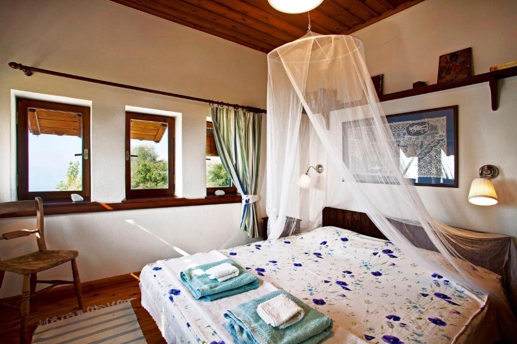 Fotografie z fotogalerie ubytování Great Pelion Villa Villa Selini 4 Bedrooms Private Pool Aghios Georgios v destinaci Agios Georgios Nilias
