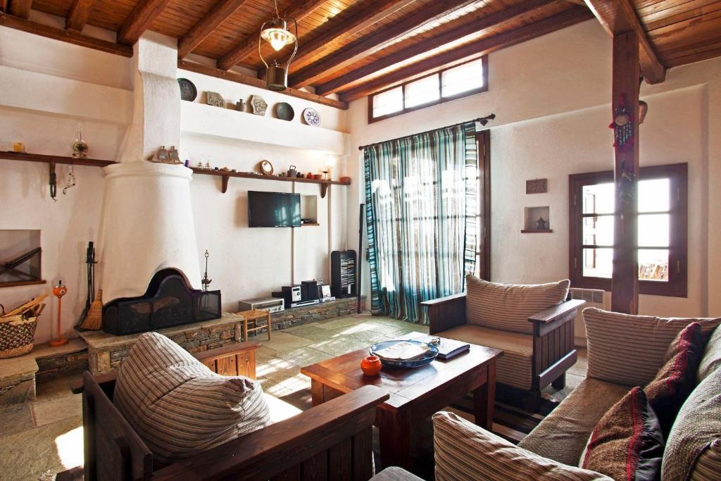 Fotografie z fotogalerie ubytování Great Pelion Villa Villa Selini 4 Bedrooms Private Pool Aghios Georgios v destinaci Agios Georgios Nilias