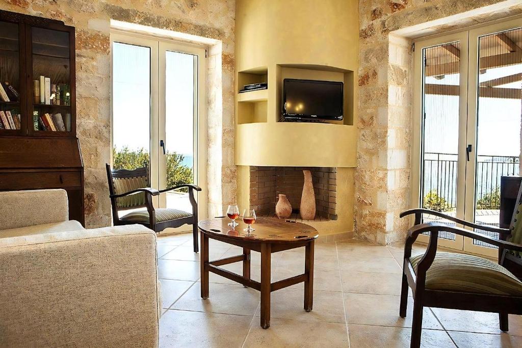 Fotografia z galérie ubytovania Unique Kefalonia Villa 2 Bedrooms Villa Kalou Cottage Breath Taking Sea Views Lourdas v destinácii Kefallonia