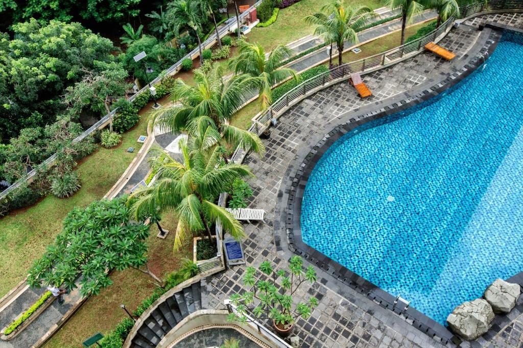 Bazén v ubytování Horison Ultima Suite & Residences Rasuna Jakarta nebo v jeho okolí