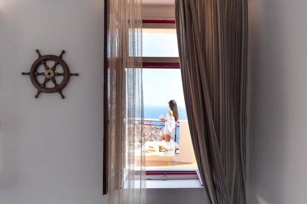 Fotografie z fotogalerie ubytování Beautiful Oia Villa Spectacular Sea Views Sunset Caldera Views Aegean Serenity Villa v destinaci Oia