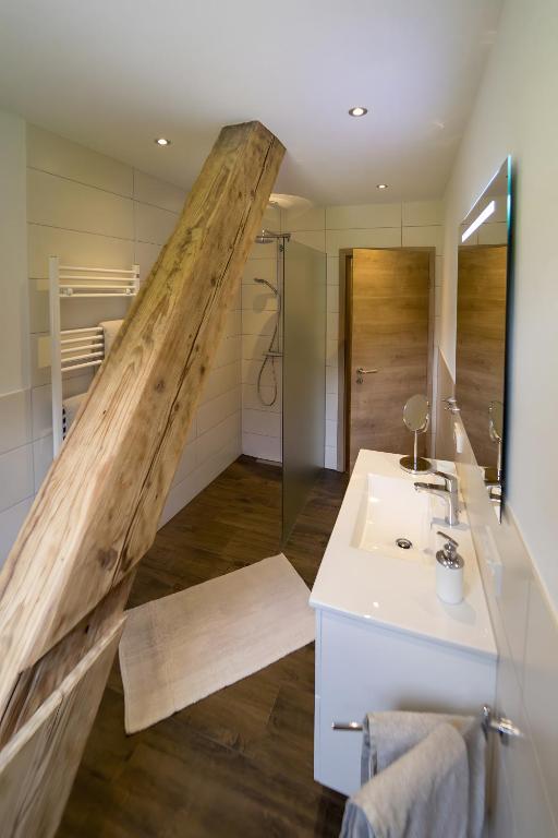 Koupelna v ubytování Nichtraucher-ferienwohnung, 60qm