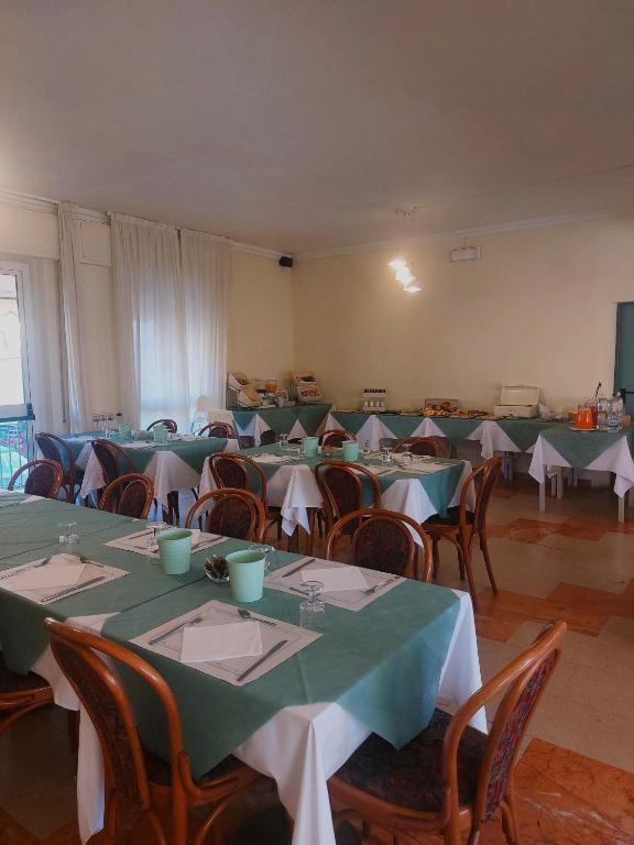 Restaurace v ubytování Hotel Laurin