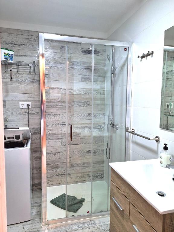 A bathroom at Casa Iguazu - At the center of Playa del Inglés