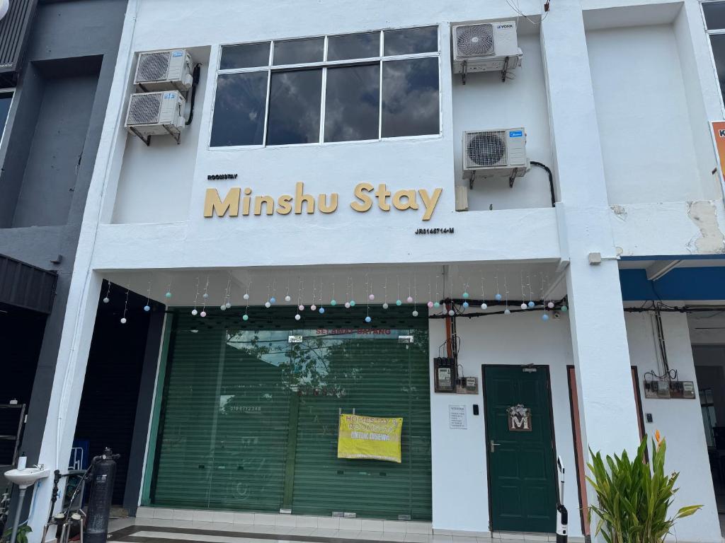 Minshu Stay (Recco Arau)
