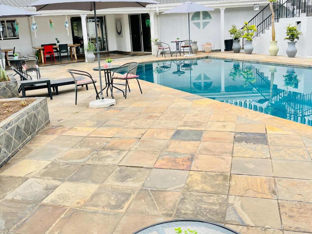 Bazén v ubytování Wölfe Krantz Accommodation nebo v jeho okolí
