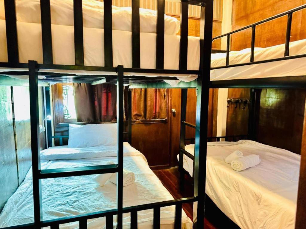 Dancenter Bupamontra Chiangmai - Resim 39