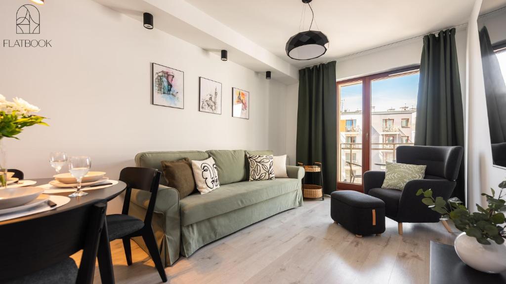 Flatbook - City Center SPA Apartments 6B,C - 