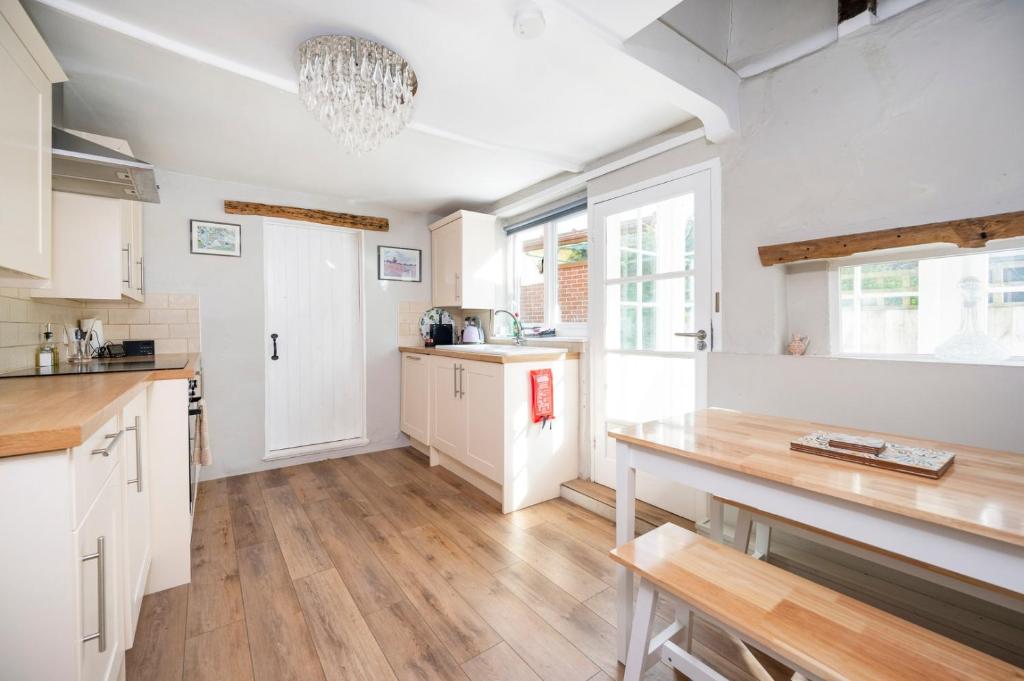 Hylton Cottage, Lavenham 4