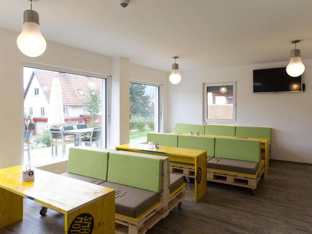TV a/nebo společenská místnost v ubytování Smart Motel