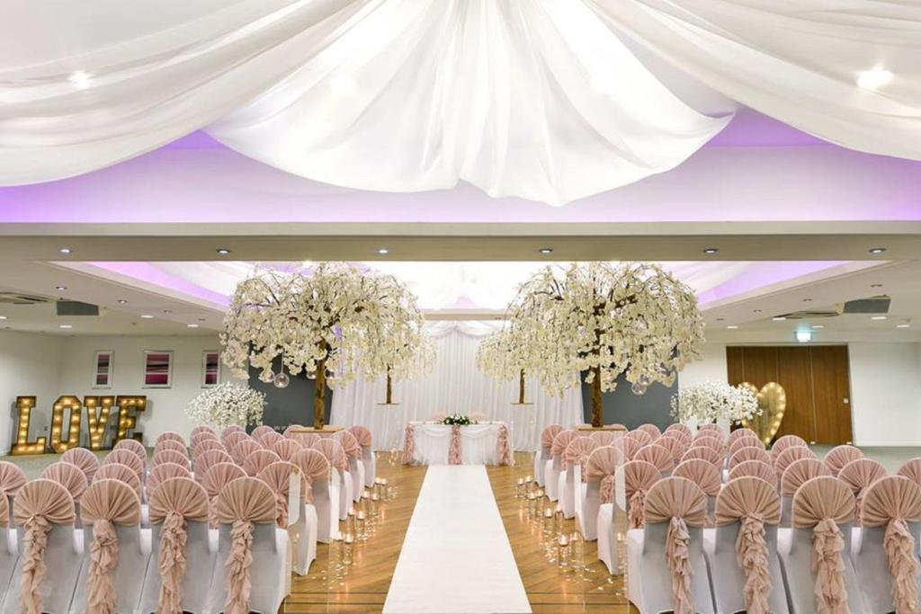 Holiday Inn - Manchester - Oldham by IHG - Resim 44