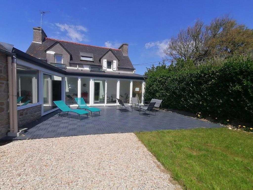 Το κτήριο όπου στεγάζεται  η παραθεριστική κατοικία