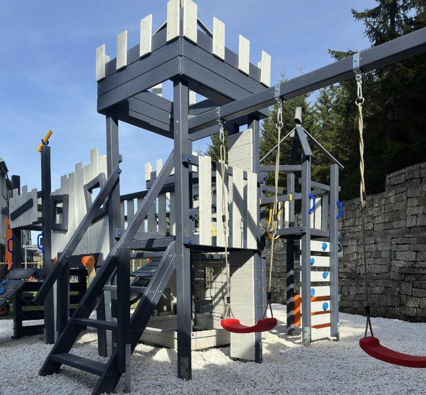 Plac zabaw dla dzieci w obiekcie Hotel Jakuszyce Sport & Spa