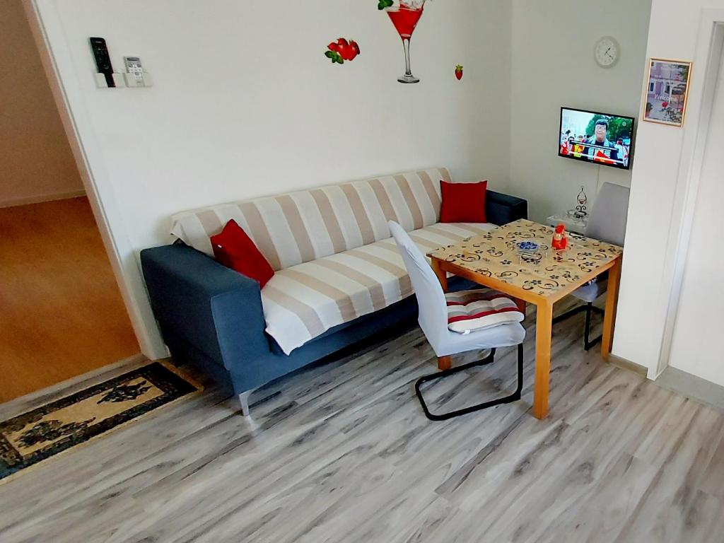 Ema & Sea Apartment's - 6