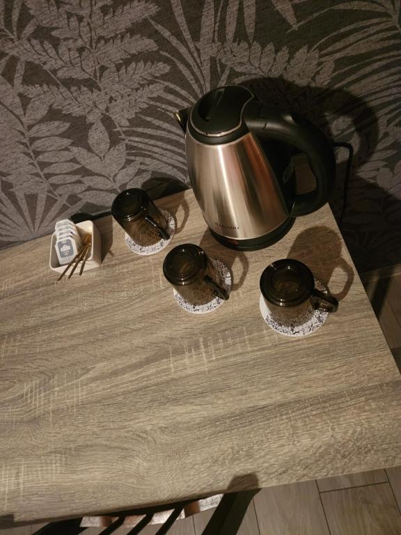 Příslušenství pro přípravu čaje a kávy v ubytování Guesthouse Vashlovani