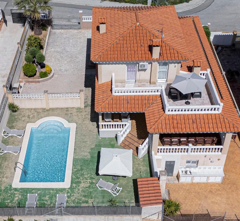 Bazén v ubytování Apartament Casa Bonfill nebo v jeho okolí