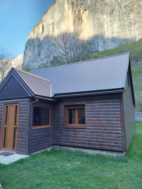 Nespecifikovaný výhled na hory nebo výhled na hory při pohledu z apartmánu
