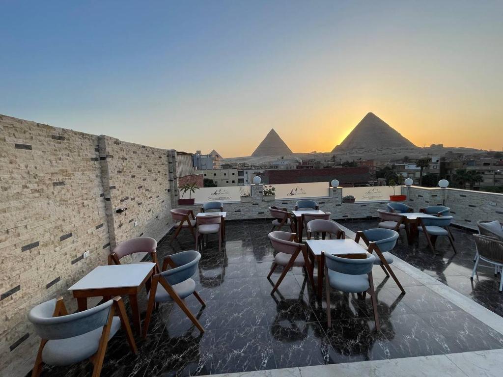 Restaurace v ubytování Solar Boat Pyramids View Hotel
