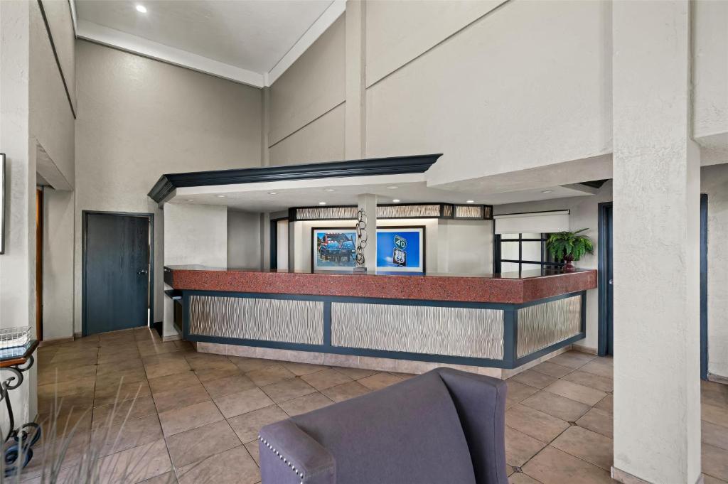 Photo de la galerie de l'établissement Best Western Desert Villa Inn, à Barstow