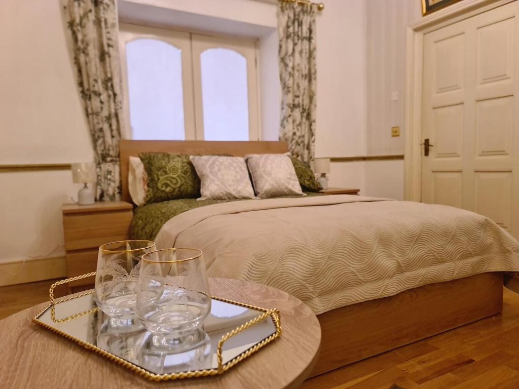 Voodi või voodid majutusasutuse Guest Lodge toas