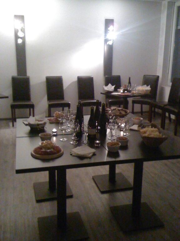 Nápoje v ubytování Hôtel Bar le Globe