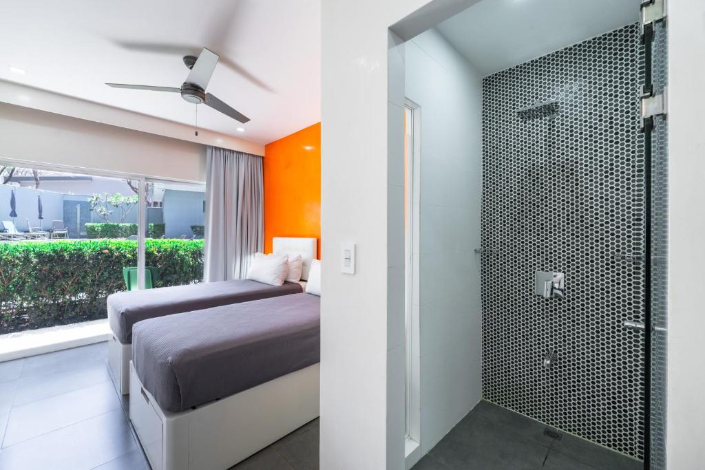 WET hotel - Adults Only photo