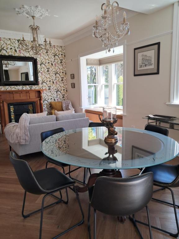 Plane Tree Villa - Resim 22