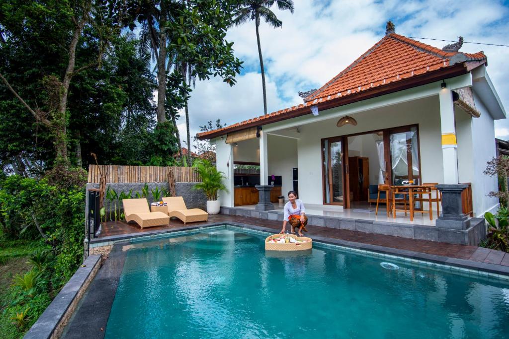 Piscina di Jatining Ubud Villa & Spa o nelle vicinanze