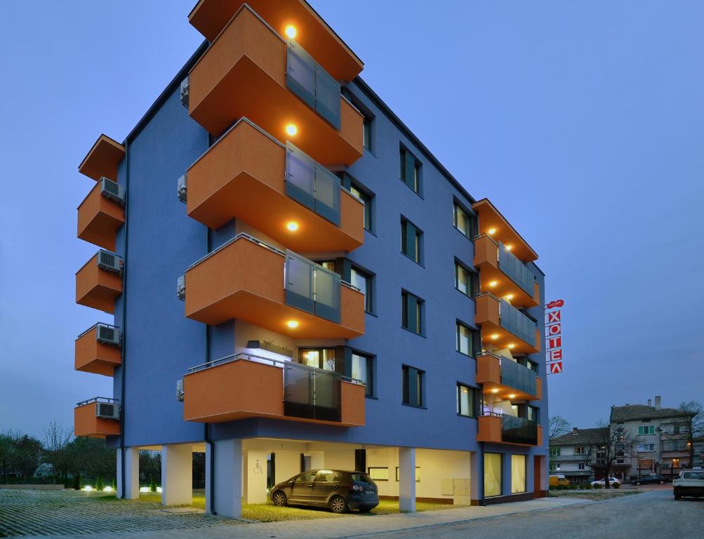 Budova, kde se aparthotel nachází