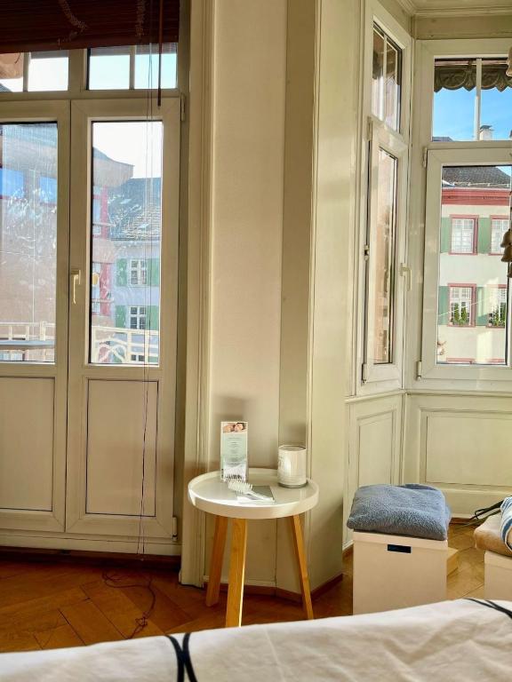 Im Herzen der Altstadt Basel - Resim 2