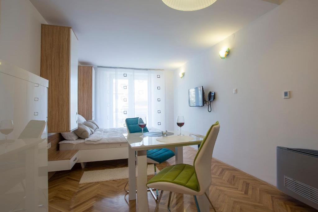 Adrion Aparthotel - 18