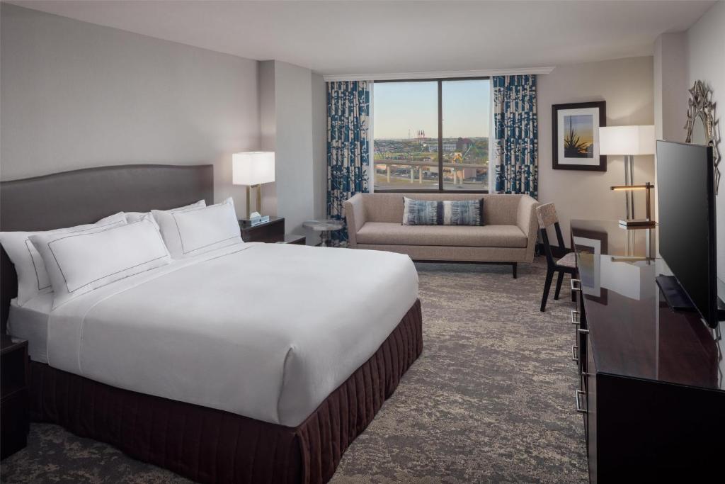 Hilton Arlington - 