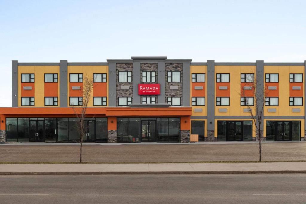 Ramada by Wyndham West Edmonton Hotel & Suites - Resim 1